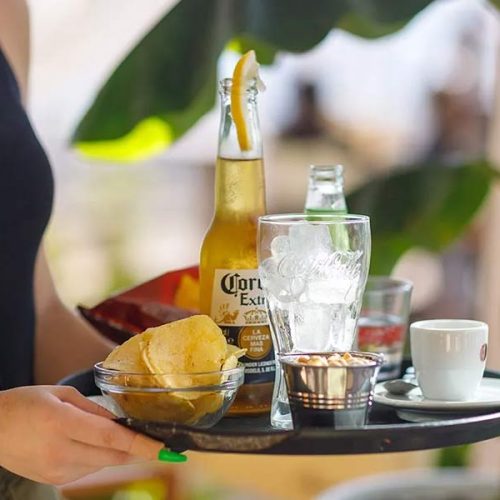 papeete-beach-bar-sulla-spiaggia-a-fregene-2
